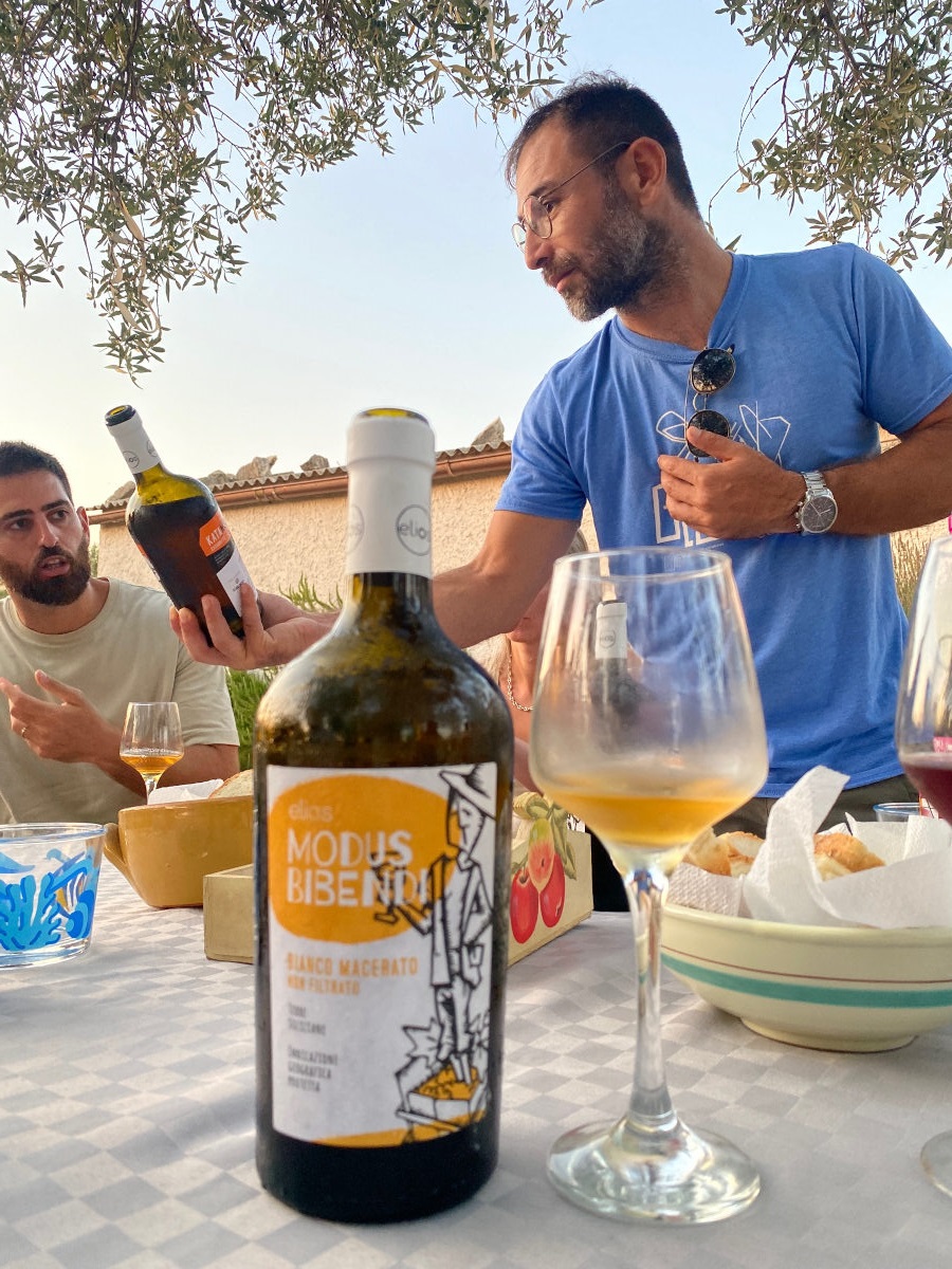 Elios orange wine